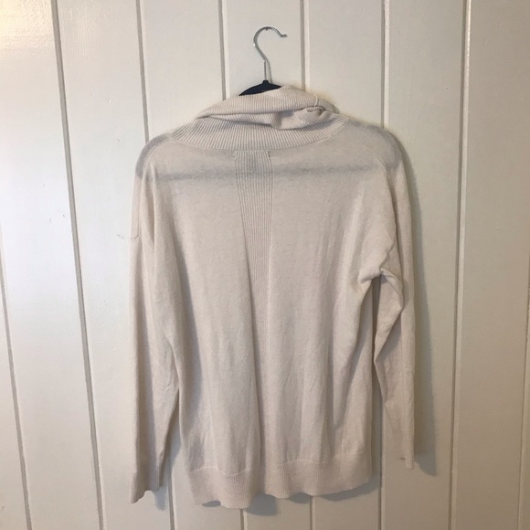 Banana Republic Lightweight Cowl Neck Sweater xs - Picture 4 of 4
